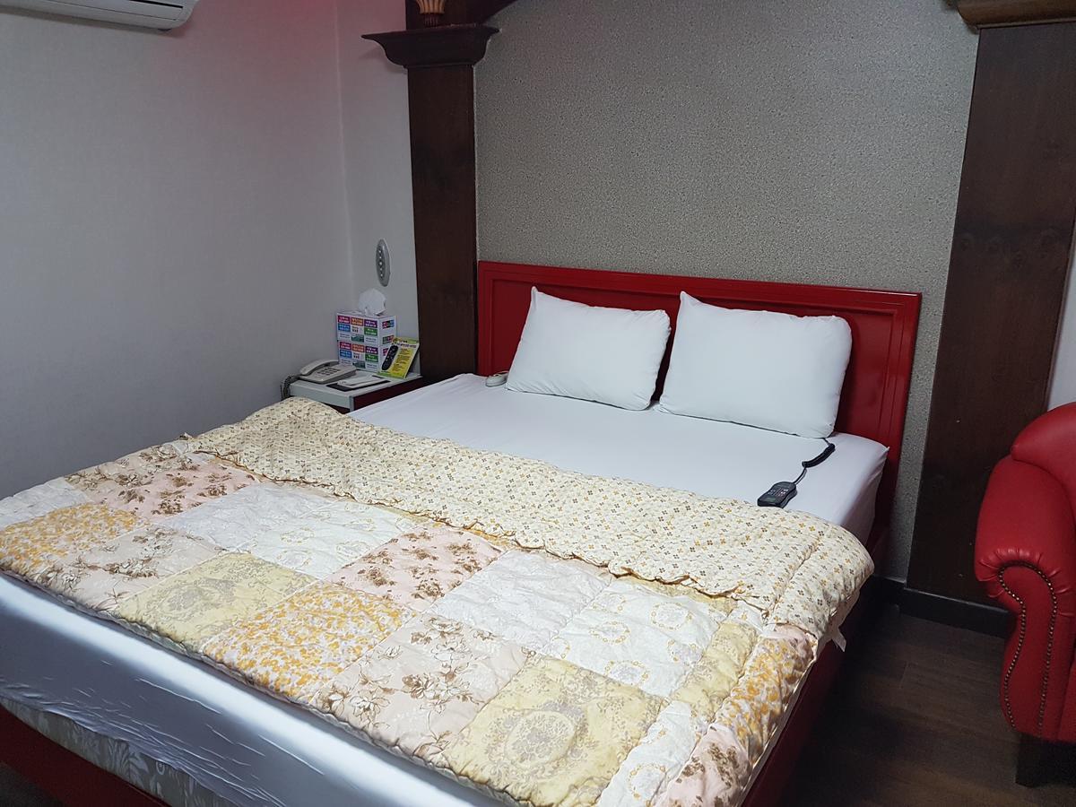 Sky Motel Gwangju Metropolitan City Exteriör bild